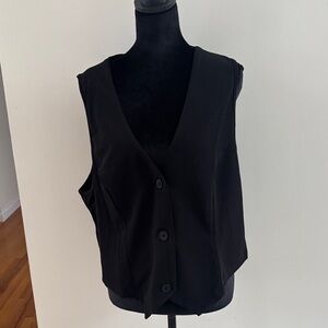 Elegant Black Sleeveless Vest